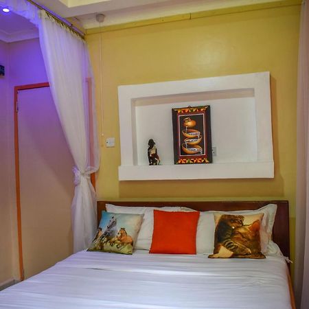 Africana Yard Kitale Ngoại thất bức ảnh