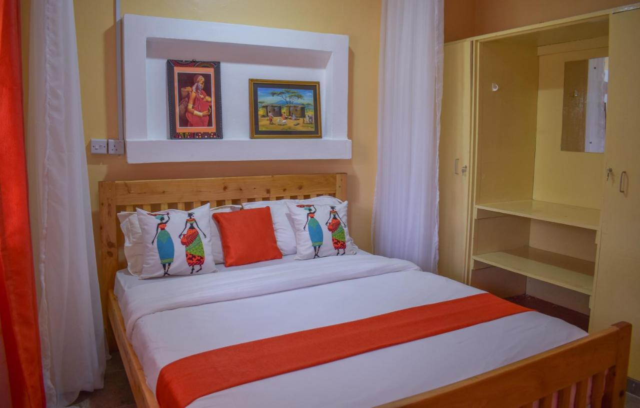 Africana Yard Kitale Ngoại thất bức ảnh