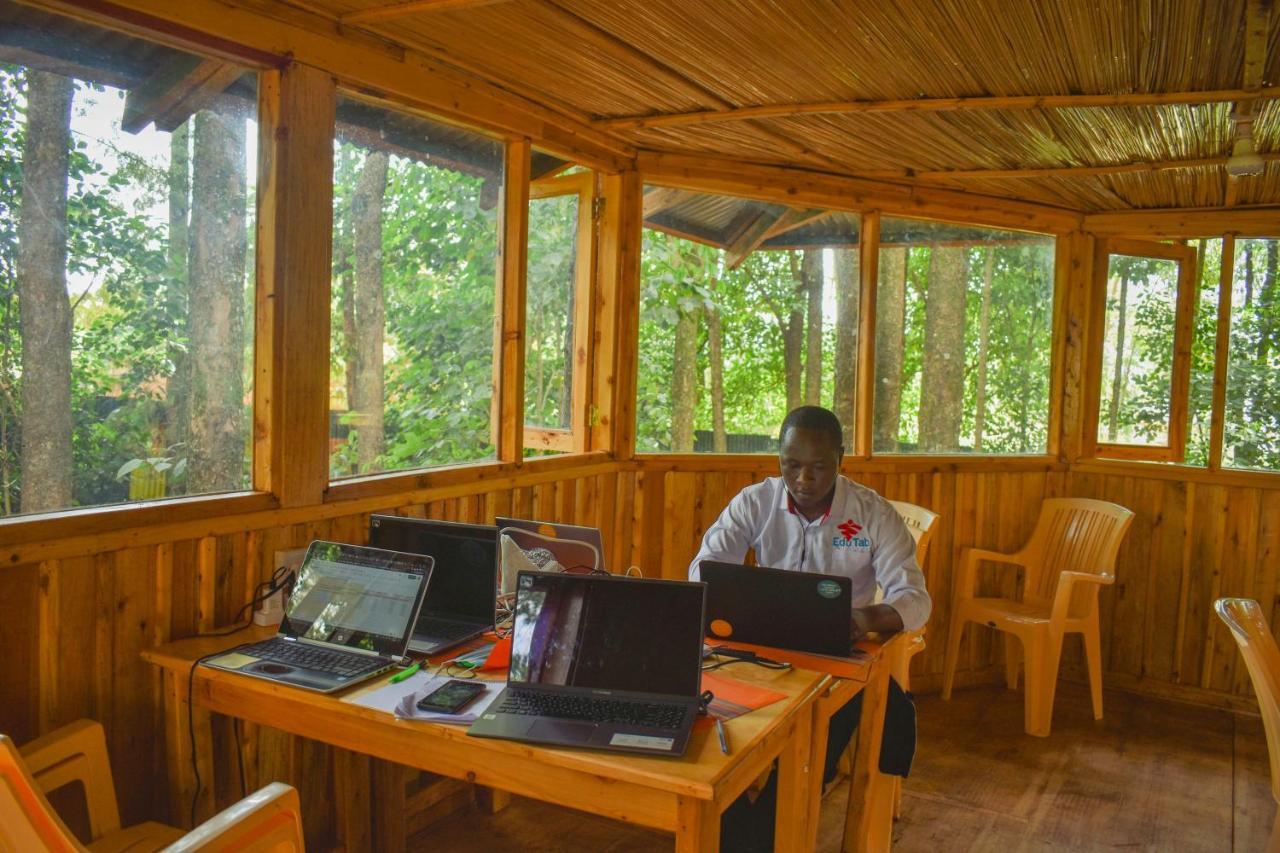 Africana Yard Kitale Ngoại thất bức ảnh