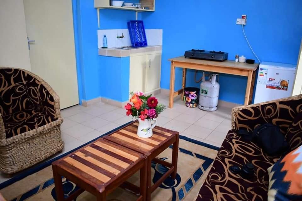 Africana Yard Kitale Ngoại thất bức ảnh