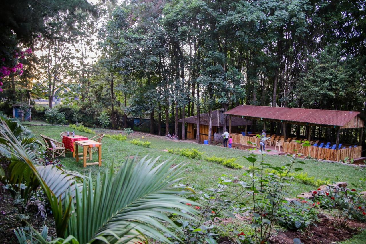 Africana Yard Kitale Ngoại thất bức ảnh