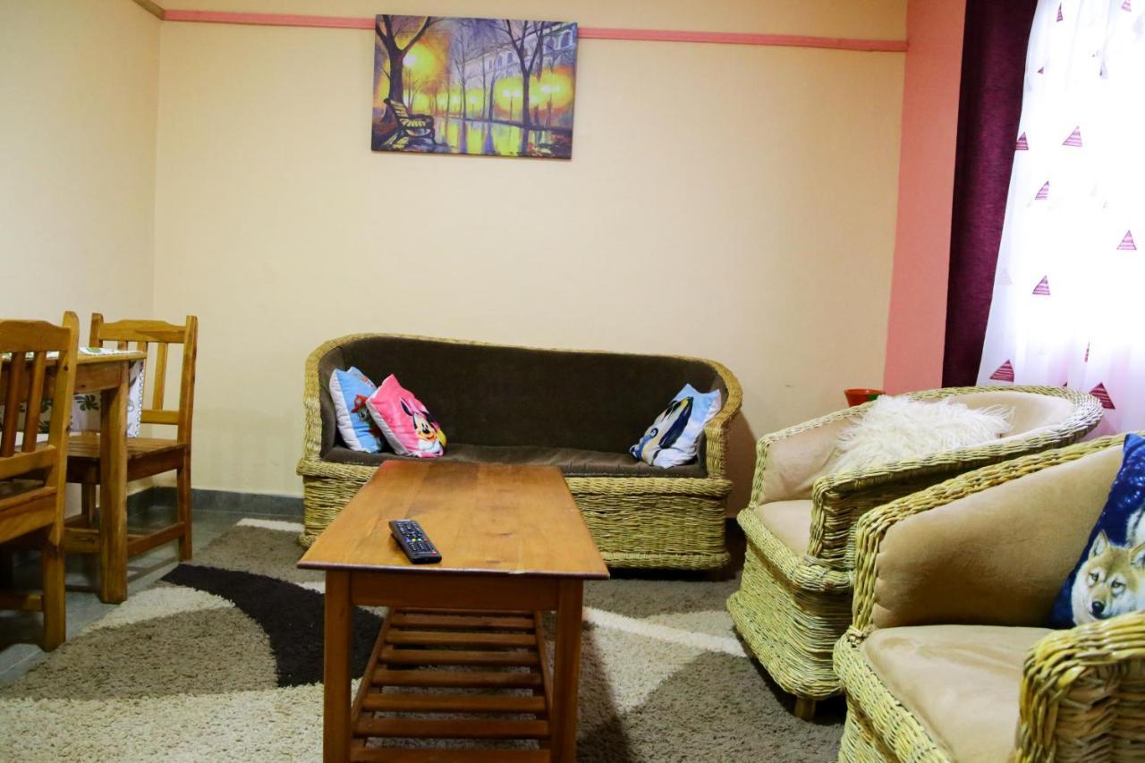 Africana Yard Kitale Ngoại thất bức ảnh